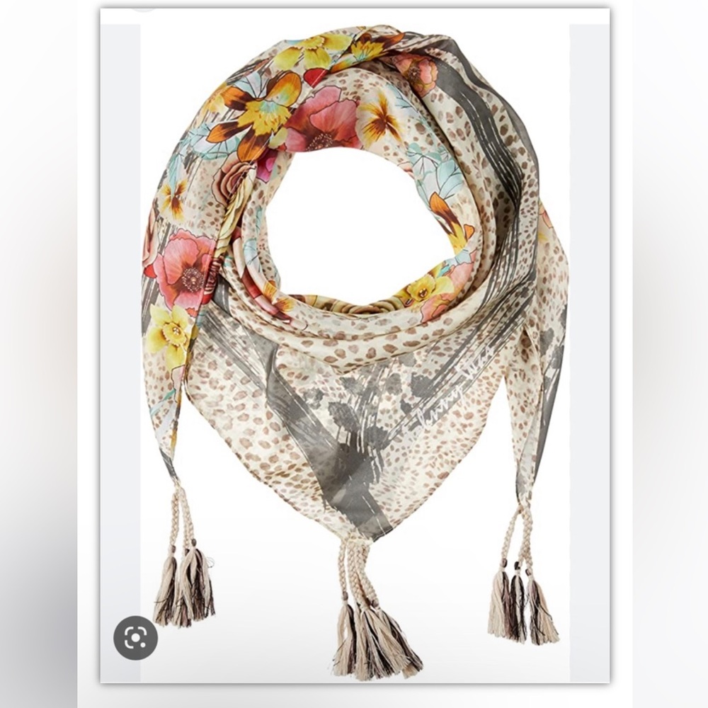 JW Johnny Was Silk Scarf NWT ! 12 Tassels! - Picture 3 of 6